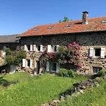 La Maison Aux Volets Blancs * Beaux