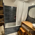 Holiday home La Maison Aux Volets Blancs